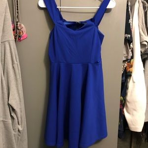 Windsor royal blue dress size large